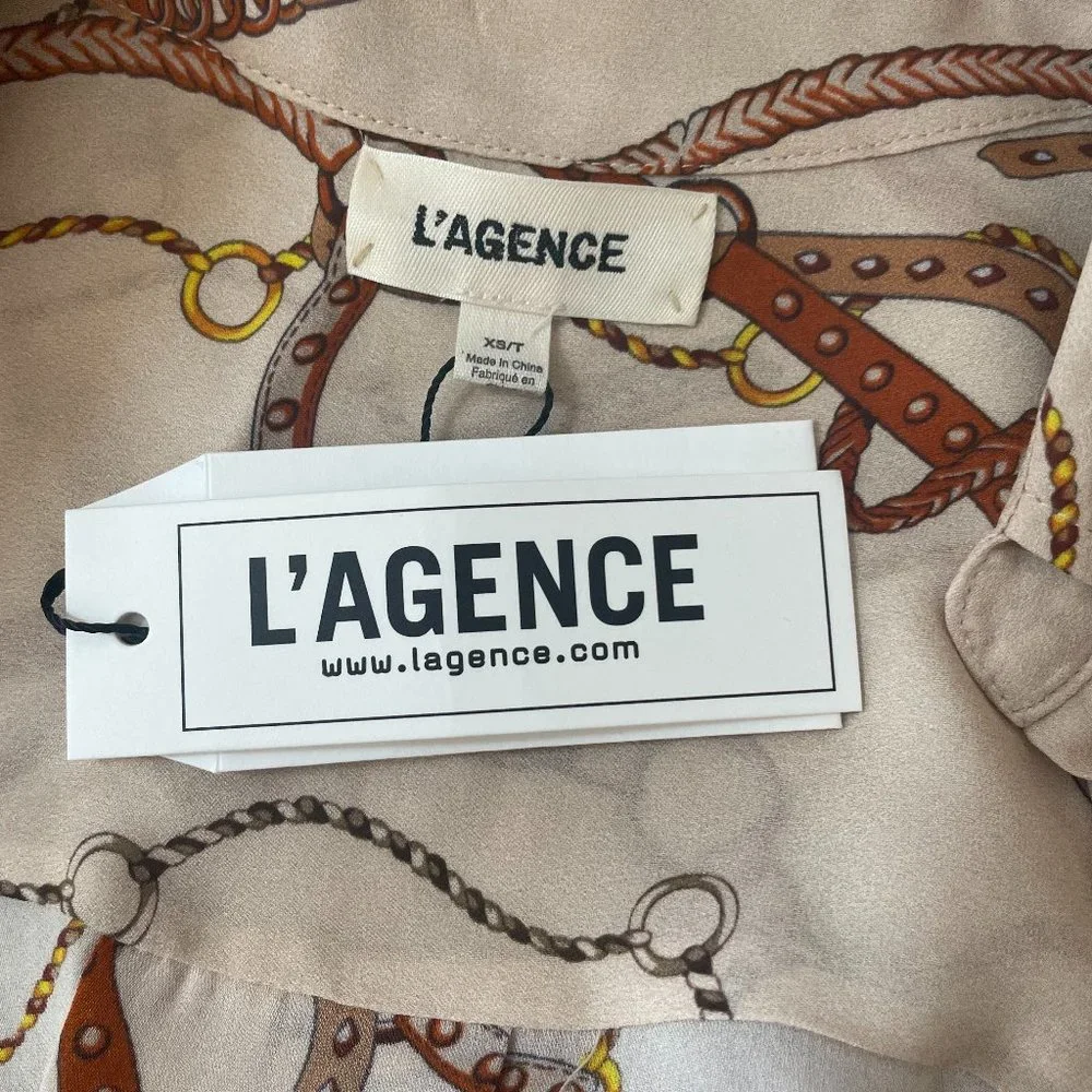 Nina Belt Print Silk Blouse from L'AGENCE - Picture 8 of 9